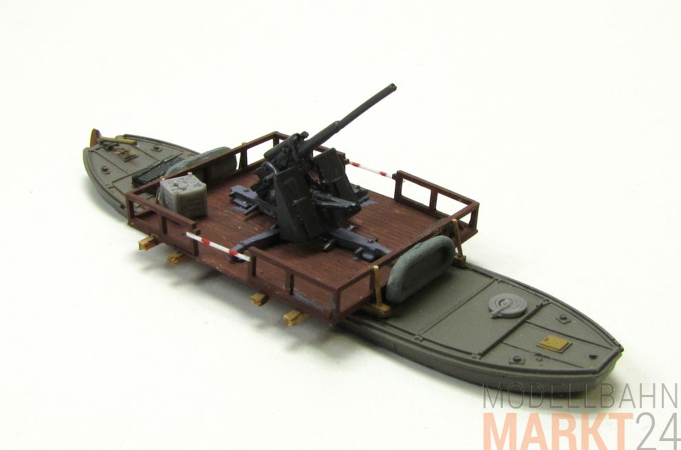 Fähre/ Schwimmponton mit 8,8 cm Flak Geschütz Standmodell Militär Maßstab 1:160