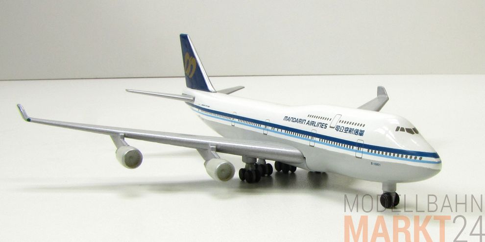 HERPA Wings 511261 Flugzeug Boeing 747-400 Modell im Maßstab 1:500 - OVP