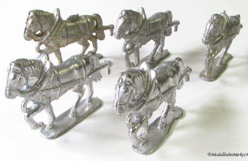 Zinnfiguren 5 Pferde ca.43 mm unbemalt Sammler