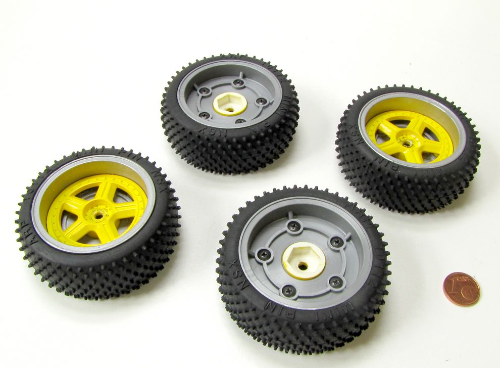 RC Komplettradsatz Reifen Räder Felgen Durchmesser 6,8 cm Maßstab 1:8 1:10