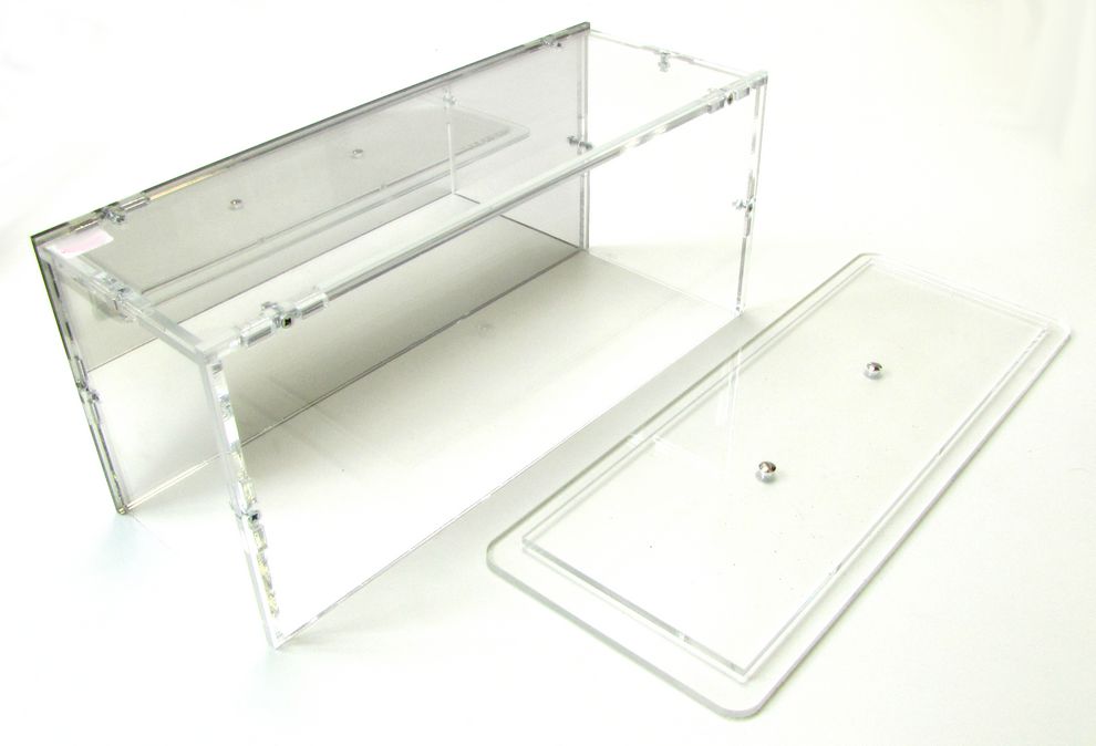 Acryl-Vitrine mit Spiegel-Rückwand für Modelle bis Größe ca. 10 x 12 x 28 cm
