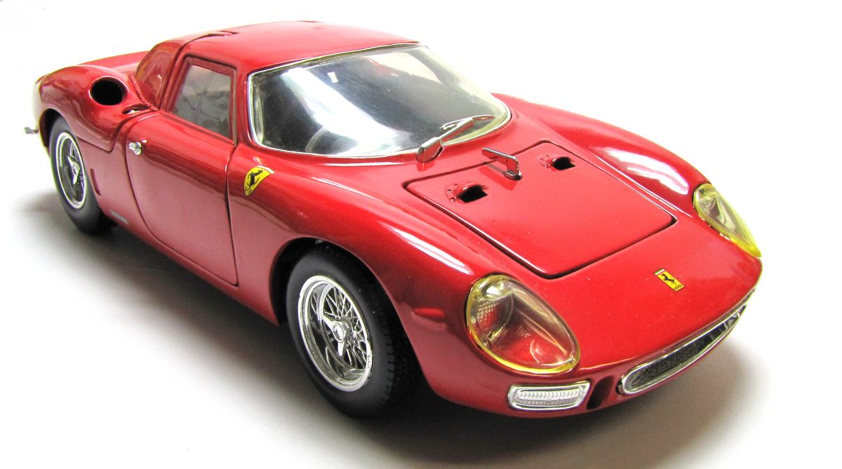 HOT WHEELS 23914 Ferrari 250 LM (1964) Coupé rot Sportwagen-Modell Scale 1:18